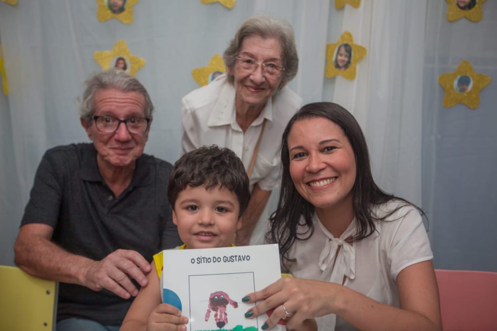 Como promover o letramento e alfabetização do seu filho em casa?