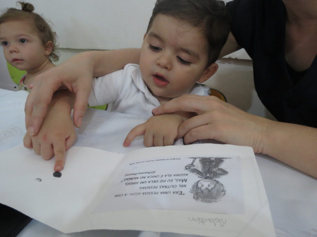 Escrita criativa: Saiba como incentivar seus alunos a criarem histórias