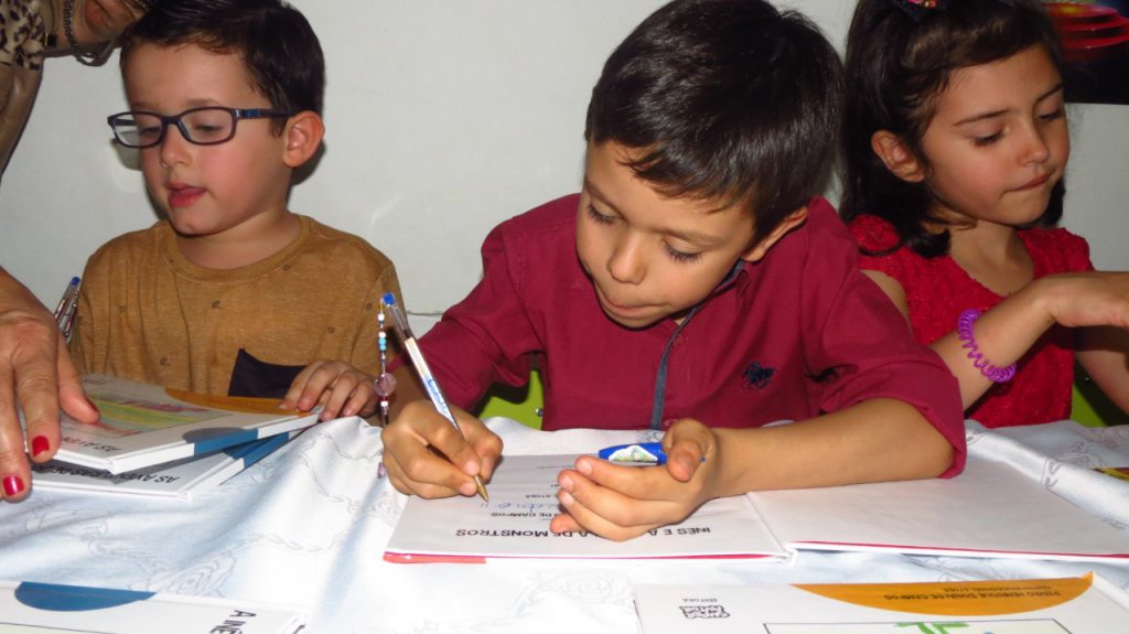 Conheça 5 atividades escolares que promovem o interesse pela leitura